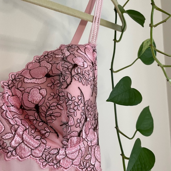 pink roses nighty (34C) - Picture 4 of 6